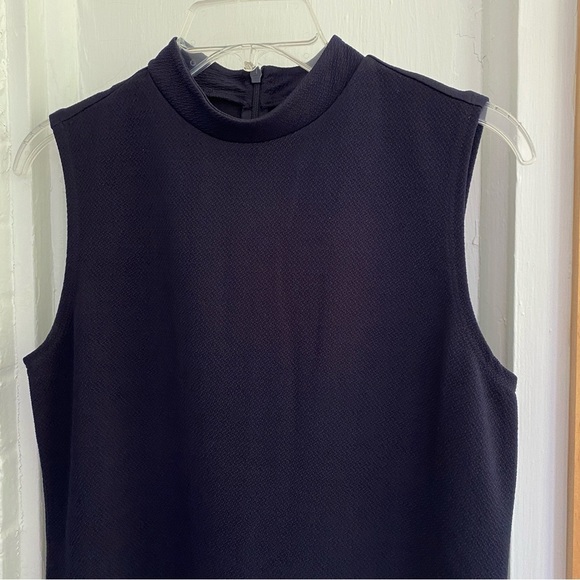 CHICO'S Traveler's Knit Dark Navy Blue Mock Turtle Sleeveless NWT Size 0 - Picture 6 of 6